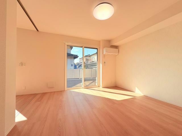  シャイングレイス