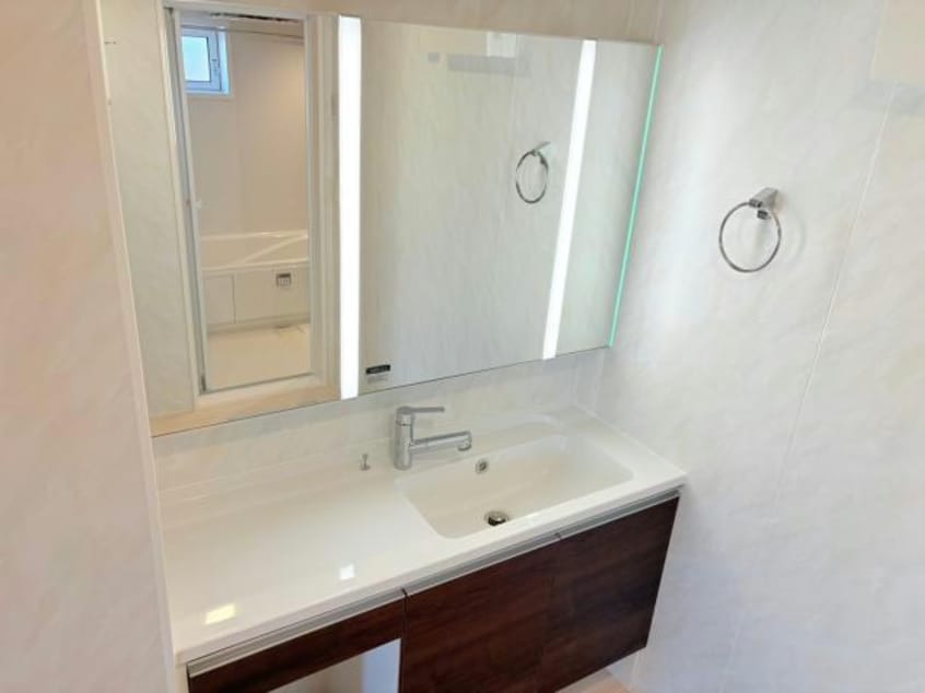  シャイングレイス