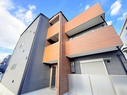 エントランス側