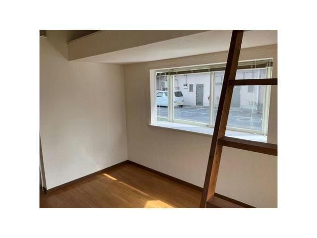 出窓 シャトー青葉