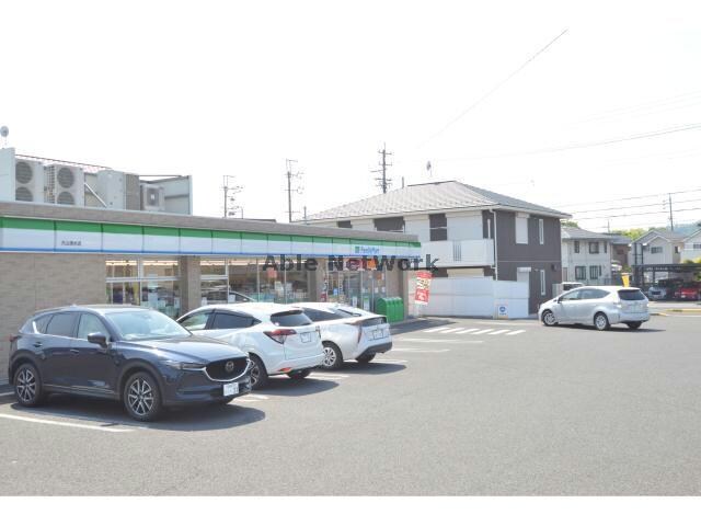 ファミリーマート犬山清水店(コンビニ)まで478m 御駒ハイツ