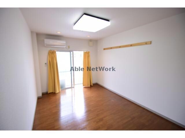 洋室 アクティ２４