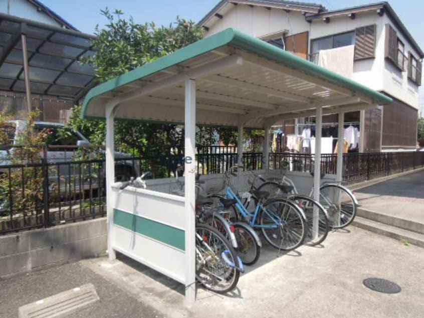 駐輪場 千波