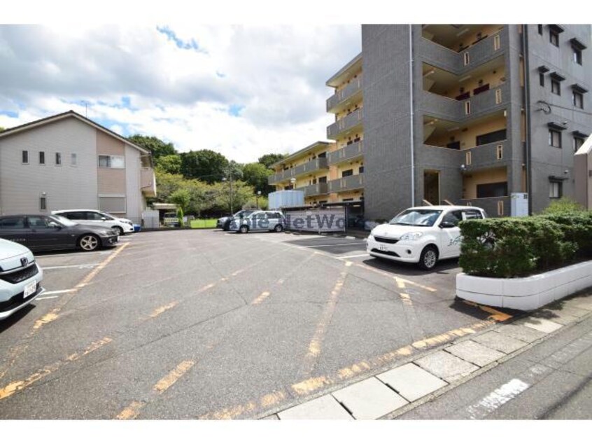  ホームレジデンスＡ