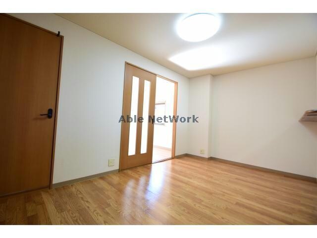 洋室6帖です♪ メゾンフリージア