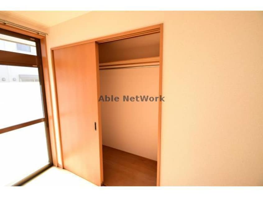 引き戸タイプのクローゼットです♪ メゾンフリージア