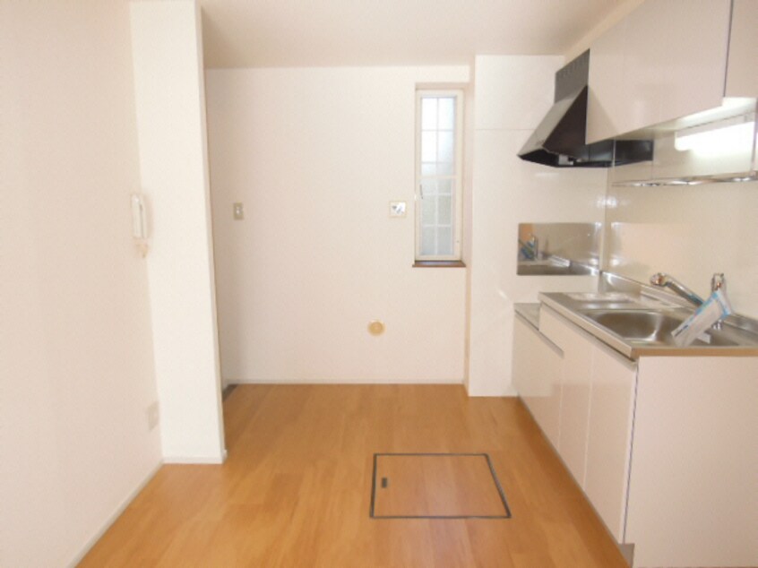 リビング ピーチランドＡ