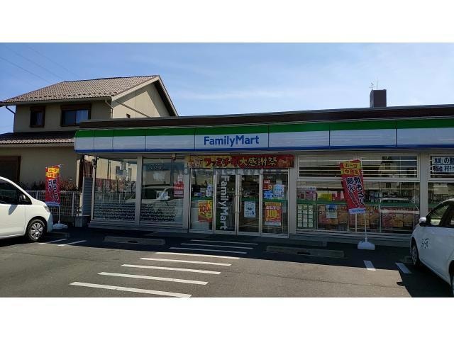ファミリーマート犬山駅東店(コンビニ)まで154m サンディーヌ