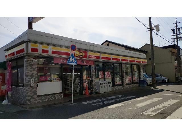 ニューヤマザキデイリーストア羽黒駅前店(コンビニ)まで139m コーディアルさくら