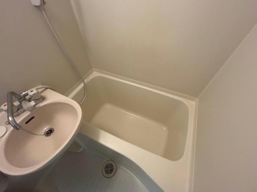 他号室の写真になります。 エクセル羽黒