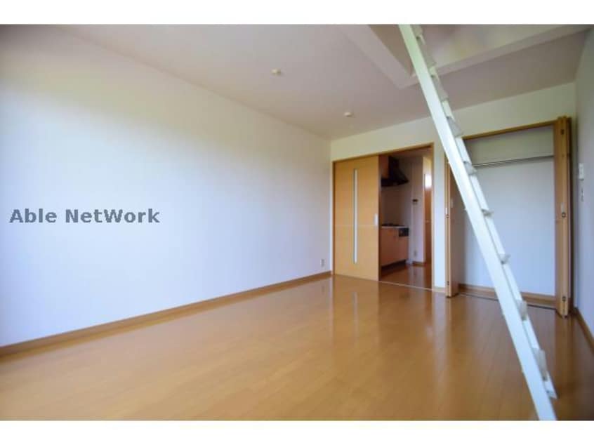 クローゼット付きでお部屋スッキリ♪ ブリイエーシャトウ