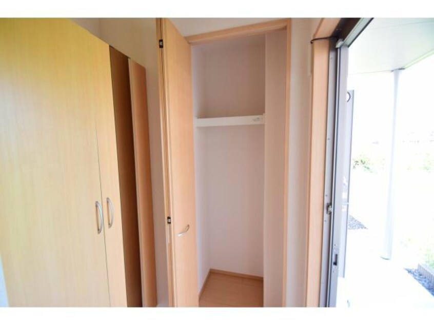 玄関収納あり！ セレッソハイム