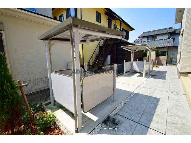 駐輪場 ラ　ルーチェ