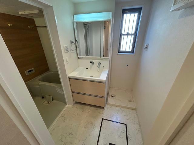  グラース・ヴィル