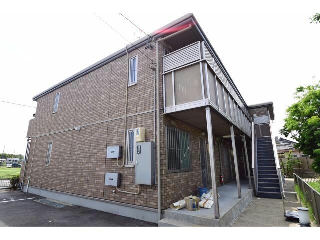 玄関側 カーサリーノ