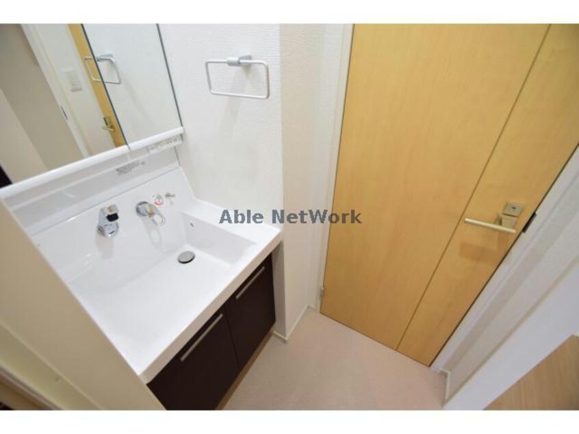 シャンプードレッサータイプ洗面です。 オークフォレスト明和Ⅶ