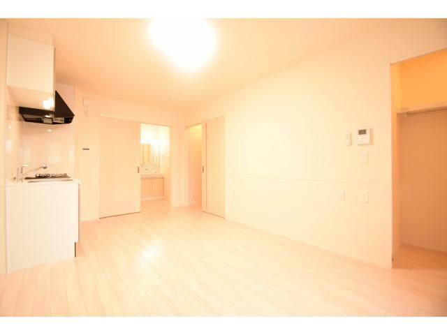  トレスポリシア