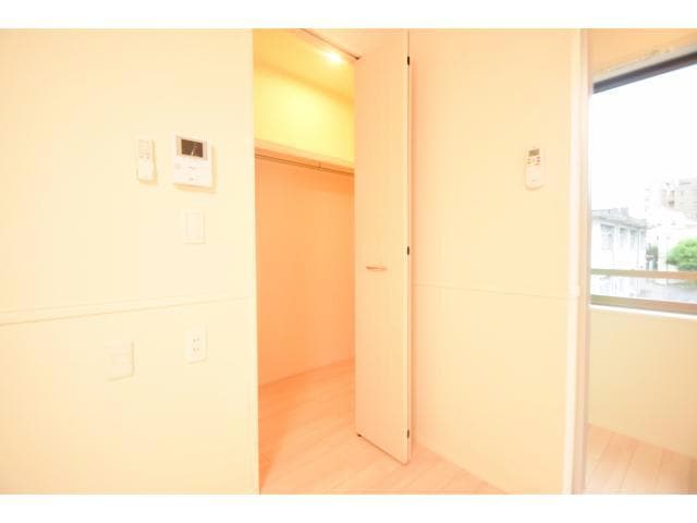  トレスポリシア