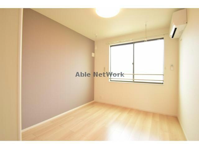  ホワイトメゾン錦