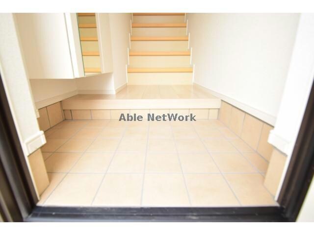  ホワイトメゾン錦