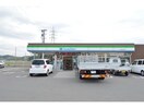 ファミリーマート犬山楽田本町店(コンビニ)まで948m Warren wakamiyaⅠ