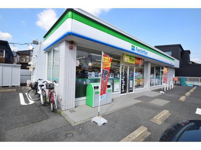 ファミリーマート犬山橋爪店(コンビニ)まで811m エスペランサ