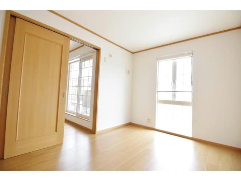  ヴィヴァーチェ春日野Ｃ