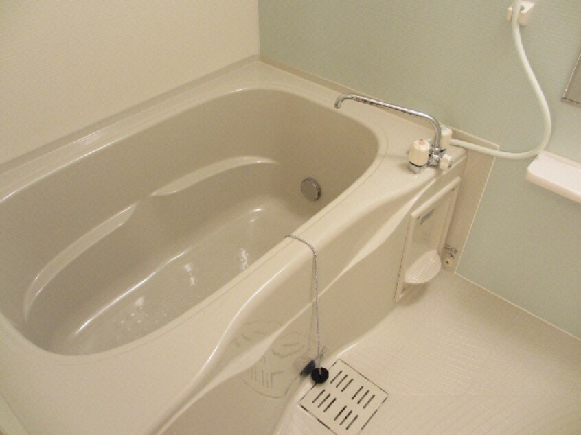  アンジュ　ボヌール