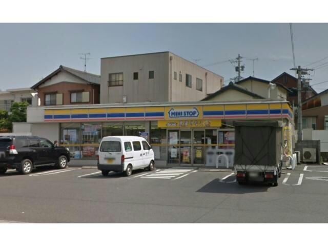 ミニストップ安城和泉町店(コンビニ)まで741m ｸﾞﾘｰﾝｼﾃｨｻﾝｼｬｲﾝC