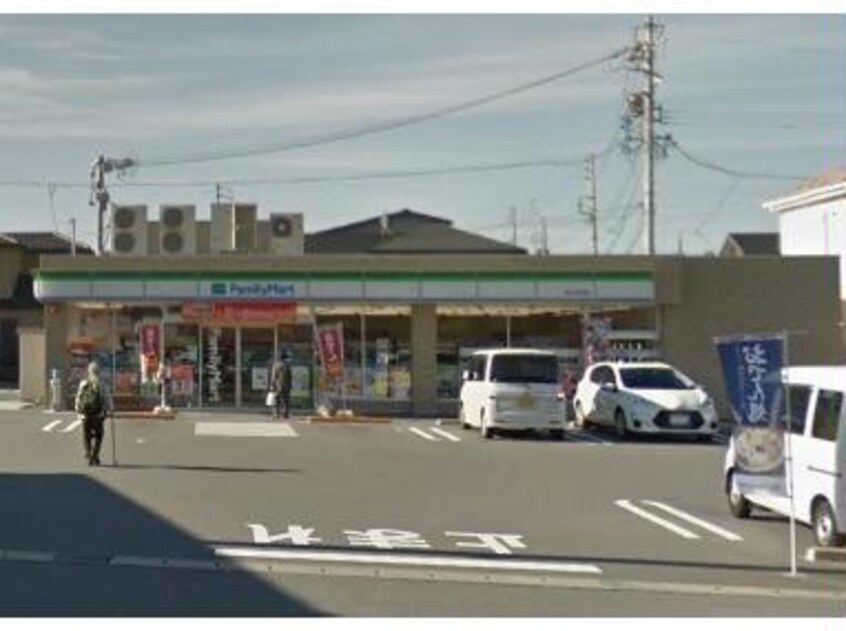ファミリーマート知立本町店(コンビニ)まで459m オーエムビル