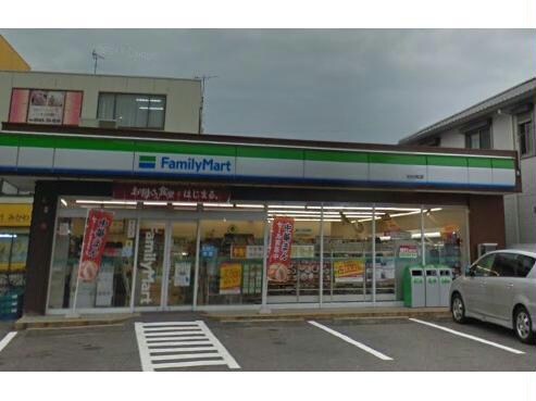 ファミリーマート刈谷若松店(コンビニ)まで214m マンションサンライト