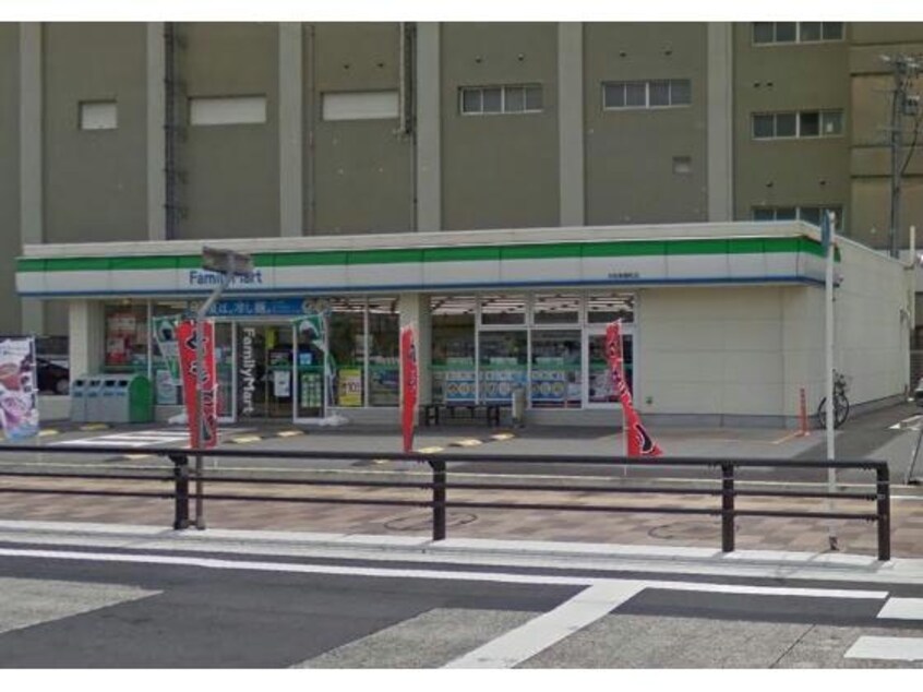 ファミリーマート刈谷東陽町店(コンビニ)まで614m 桜ステージ