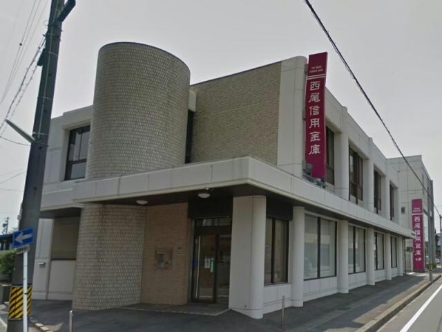 西尾信用金庫安城支店(銀行)まで760m ヒュッゲ大山