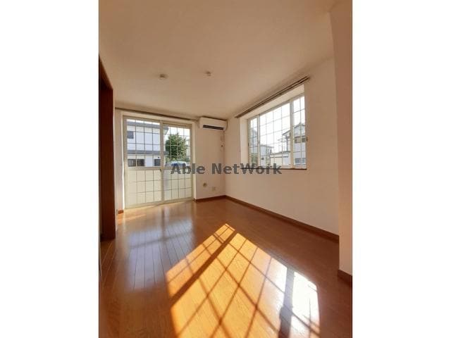  メゾン・ジョリ（熊谷市末広）