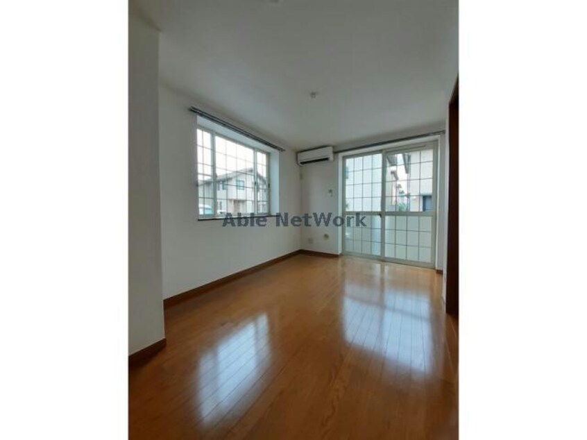  メゾン・ジョリ（熊谷市末広）