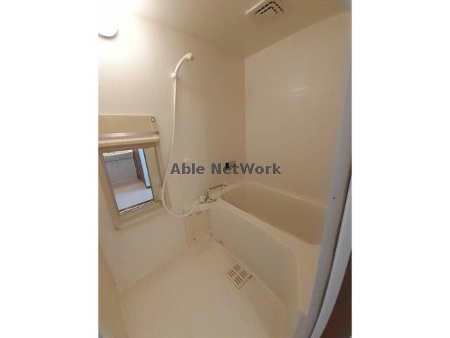  メゾン・ジョリ（熊谷市末広）