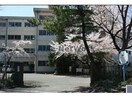 熊谷市立荒川中学校(中学校/中等教育学校)まで1306m 岩間貸家（熊谷市石原）