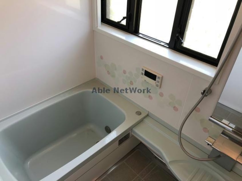  拾六間貸家（住友不動産新築そっくりさん）