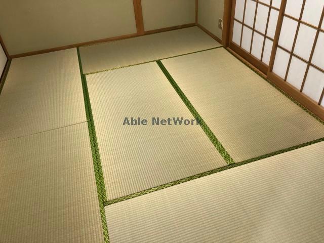  拾六間貸家（住友不動産新築そっくりさん）