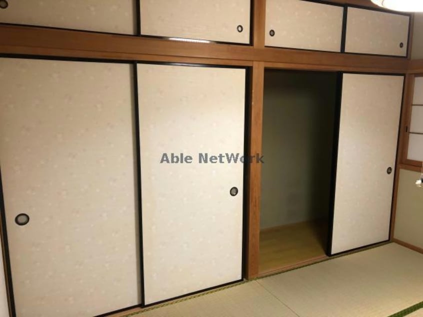  拾六間貸家（住友不動産新築そっくりさん）