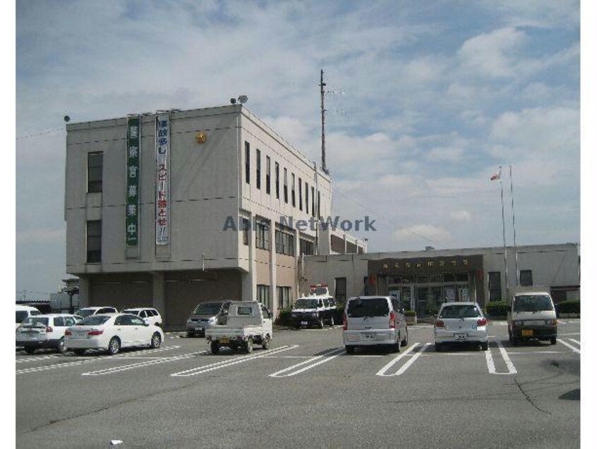行田警察署(警察署/交番)まで1122m サンシャイン（行田市佐間）