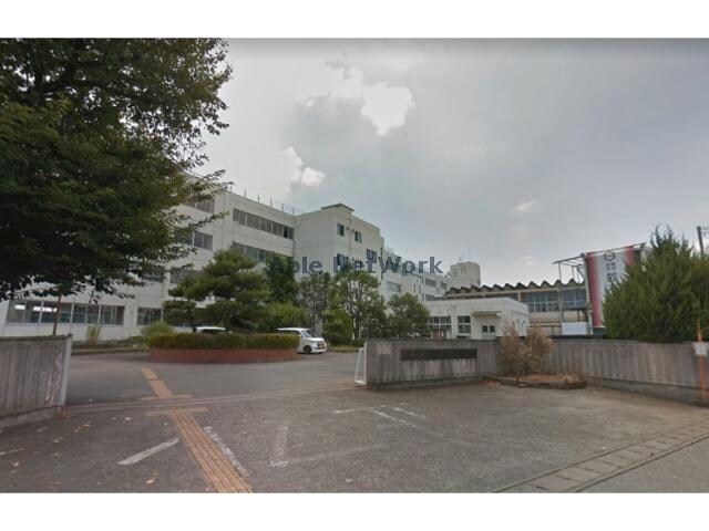 深谷市立上柴西小学校(小学校)まで1375m リアルコートE（深谷市国済寺）