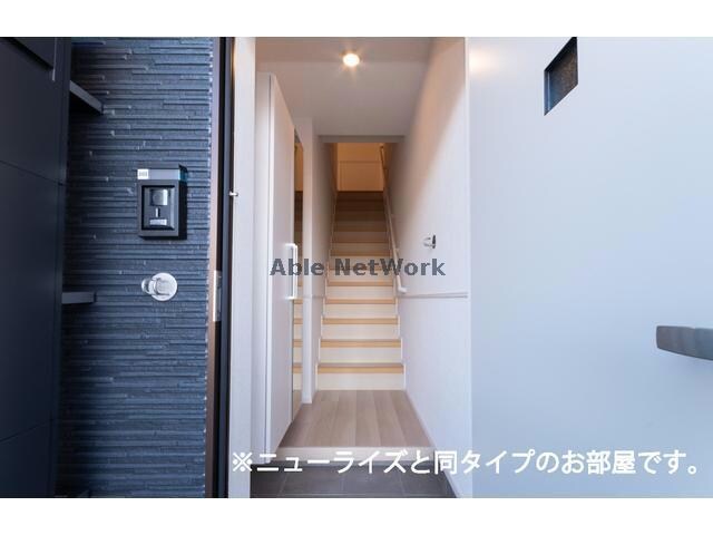  ロイヤル　信濃　Ａ（行田市棚田町）