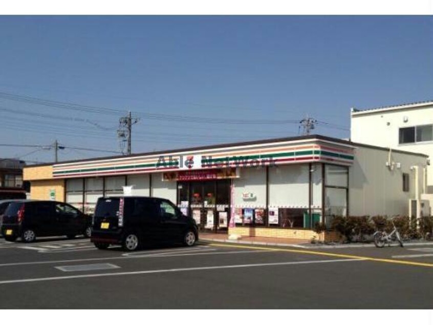 セブンイレブン行田桜町3丁目店(コンビニ)まで773m ロータスフラワー（行田市桜町）