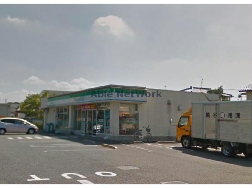 ファミリーマート深谷西大沼店(コンビニ)まで684m ヒカルサ深谷ノース（深谷市西大沼）