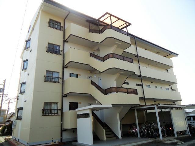  ファミーユ清須