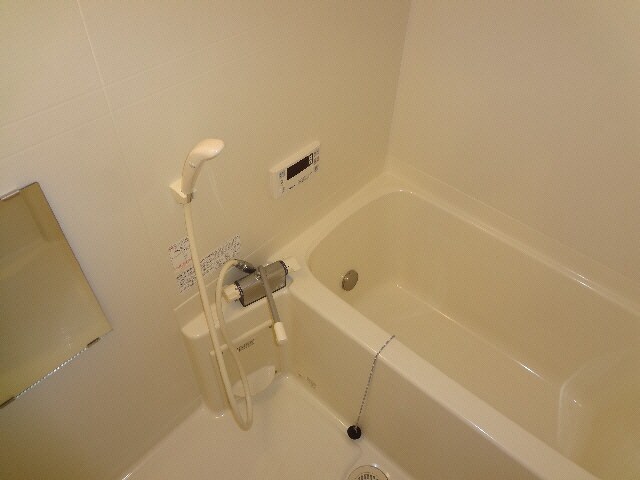  ｱﾝﾌﾟﾙｰﾙ ﾘｰﾌﾞﾙ THREE RINGS FIELD