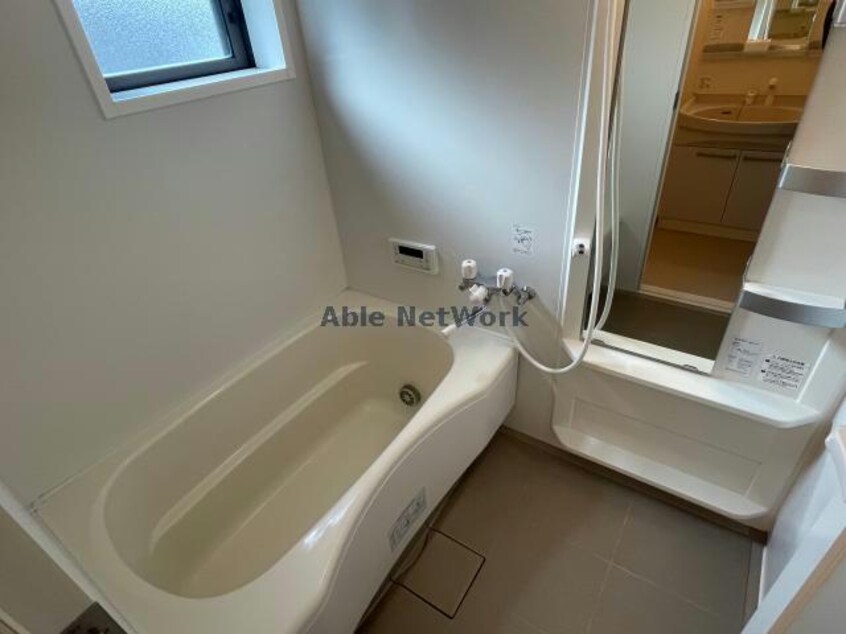  サン・イースト