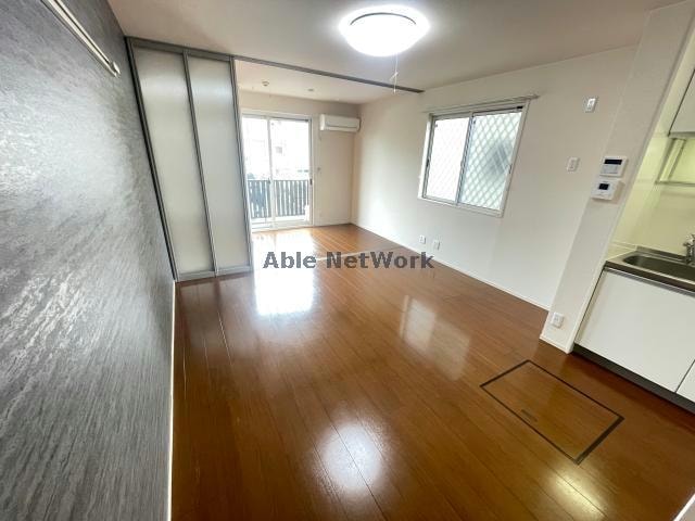  サン・イースト