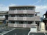 フォレスタ
